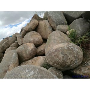 http://www.enestone.com/558-721-thickbox/granite-boulders.jpg